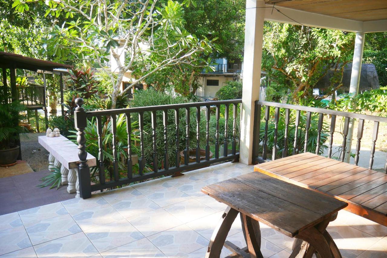 Big Elk Steak House - Homestay ترات المظهر الخارجي الصورة