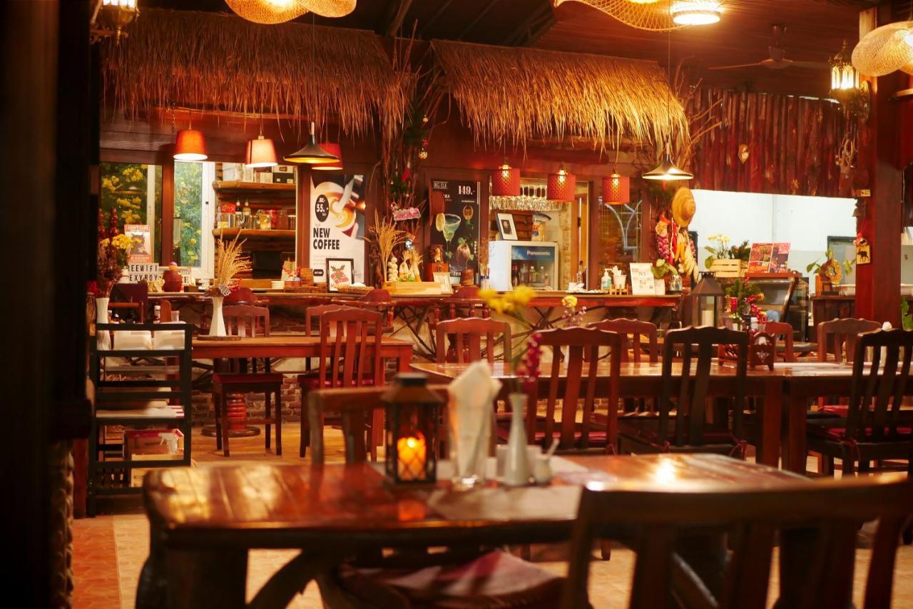 Big Elk Steak House - Homestay ترات المظهر الخارجي الصورة