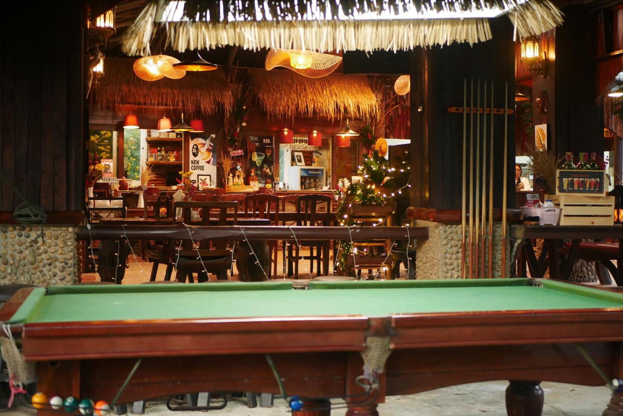 Big Elk Steak House - Homestay ترات المظهر الخارجي الصورة